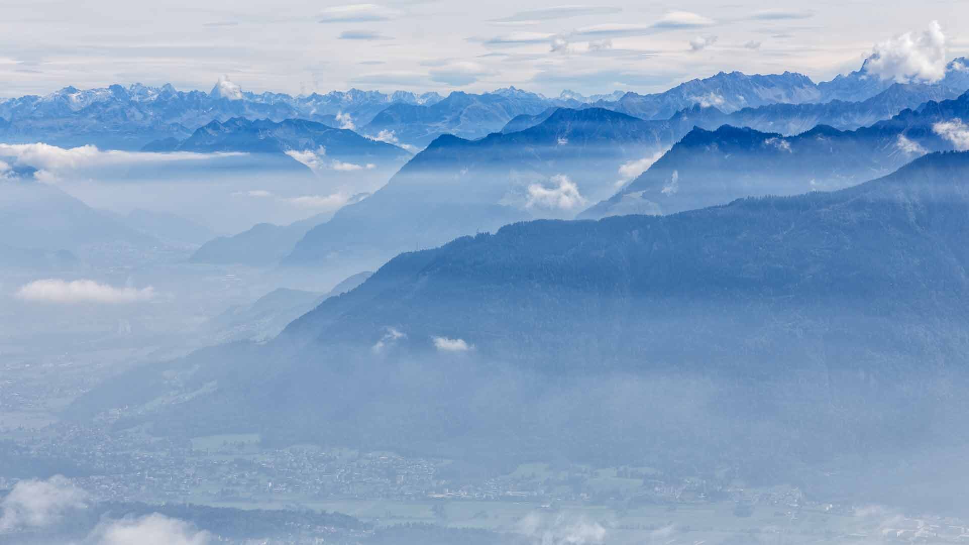 Tolle Aussicht auf die Bergwelt von Österreich
